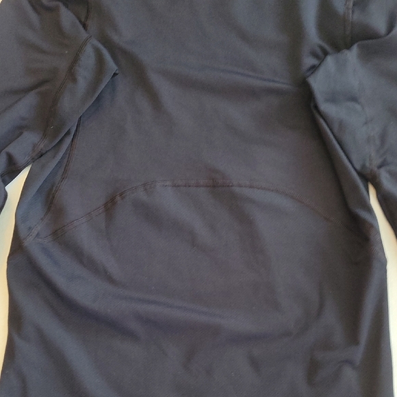 Under Armour Black Long Sleeve Top YLG - Picture 7 of 7